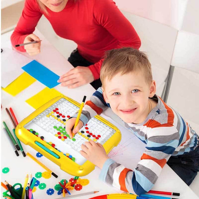 2-in-1 Magnetic Brush Drawing Board | Shinymarch