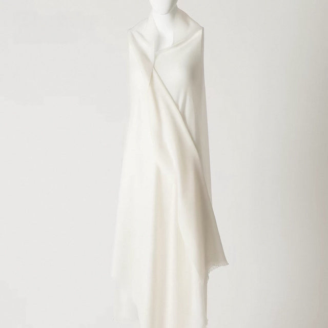 100% Ultra-Fine Cashmere Scarf Shawl – Lightweight Oversized Wrap for Year-Round Elegance | Kalawee