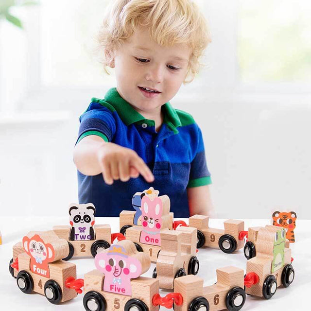 Wooden Animals Train Set with Numbers,11 Pieces Train Cars Includes Locomotive & Starage Bag, Count & Color Montessori Educational Toys for Toddlers Age 1 2 3 4 | Shinymarch